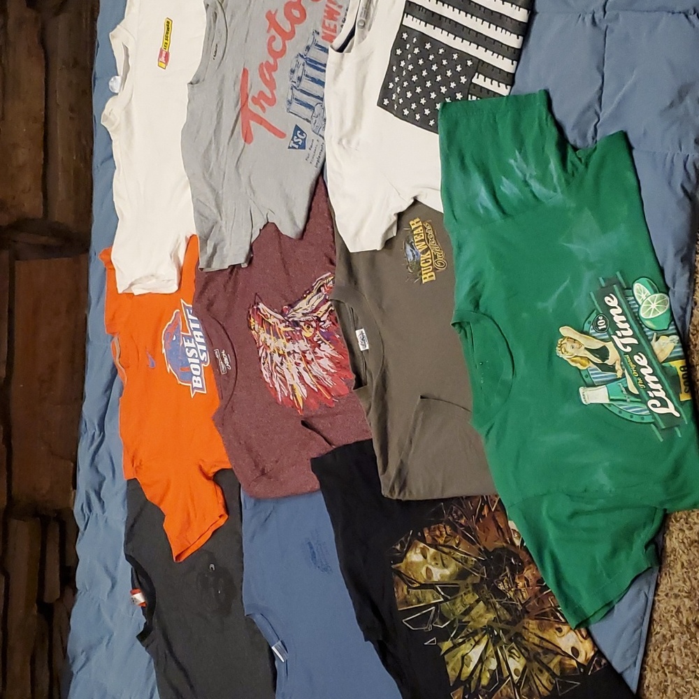 T-shirt Bundle Men's T-shirts sz Large 10 shirts Slipknot Buckwear Bronco